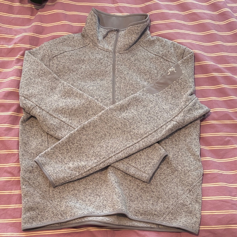 Arc’teryx Lavender Purple 1/2 Zip Covert